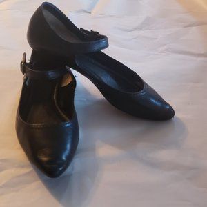 Frye Blk Leather Ballet Flats